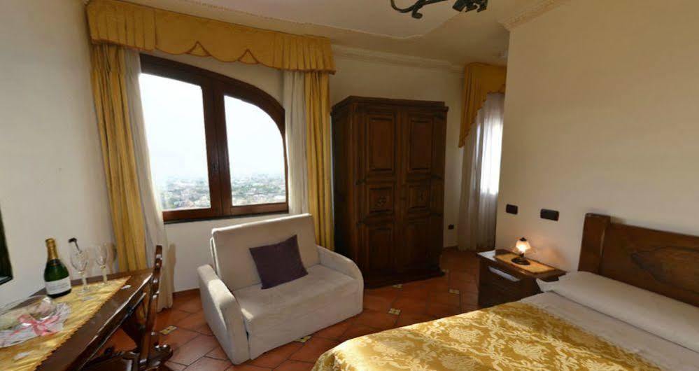 Villa Palmentiello ซานตันโตนิโอ อาบาเต ภายนอก รูปภาพ